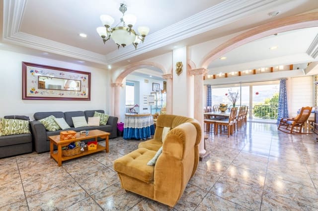 6 quarto Quinta/Casa Rural para venda em Inca com piscina garagem - 1 800 000 € (Ref: 8992435)