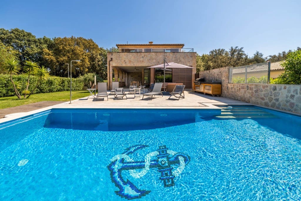 5 bedroom Villa for sale in Pollensa / Pollenca with pool - € 1,350,000 (Ref: 9001066)