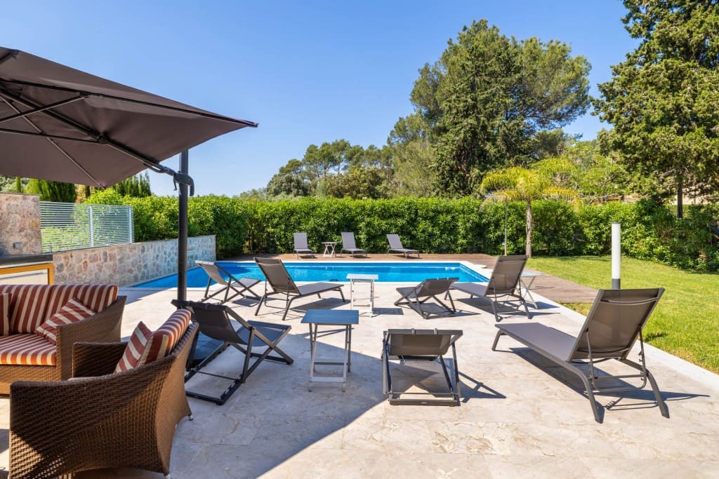 5 bedroom Villa for sale in Pollensa / Pollenca with pool - € 1,350,000 (Ref: 9001066)