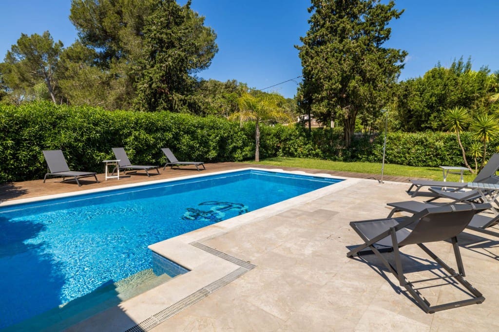 5 bedroom Villa for sale in Pollensa / Pollenca with pool - € 1,350,000 (Ref: 9001066)