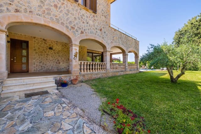 5 bedroom Villa for sale in Pollensa / Pollença with pool - € 1,350,000 (Ref: 9001066)
