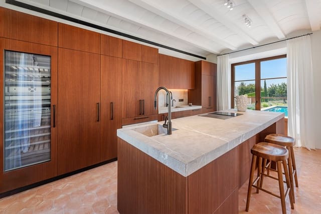 6 soverom Finca/Herregård til salgs i Alaró med svømmebasseng garasje - € 6 425 000 (Ref: 9006796)