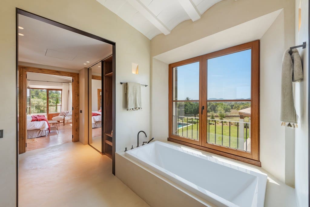 6 soveværelse Finca/Landehus til salg i Alaro med swimmingpool garage - € 6.425.000 (Ref: 9006796)