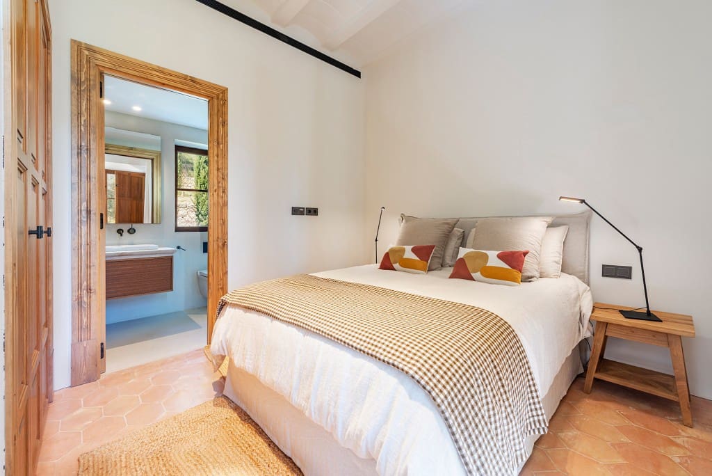 6 soveværelse Finca/Landehus til salg i Alaro med swimmingpool garage - € 6.425.000 (Ref: 9006796)