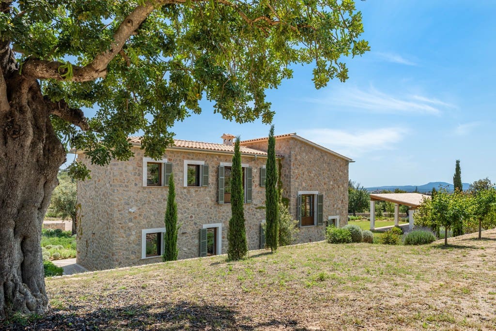 6 soveværelse Finca/Landehus til salg i Alaro med swimmingpool garage - € 6.425.000 (Ref: 9006796)