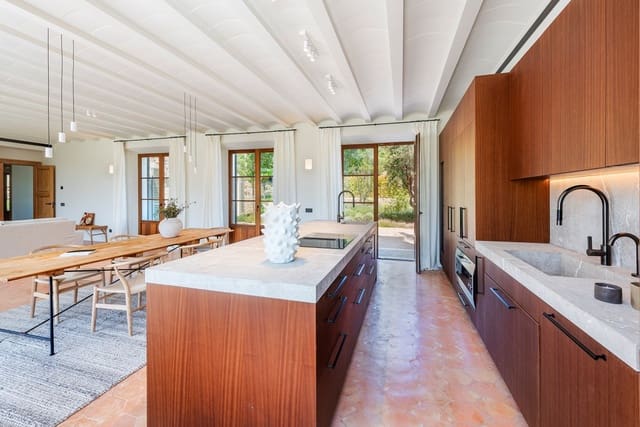 6 soverom Finca/Herregård til salgs i Alaró med svømmebasseng garasje - € 6 425 000 (Ref: 9006796)