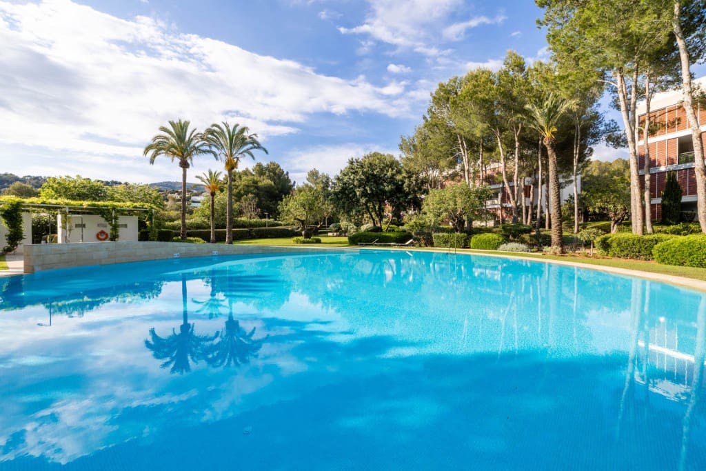 3 soveværelse Lejlighed til salg i Bendinat med swimmingpool garage - € 1.250.000 (Ref: 9014203)