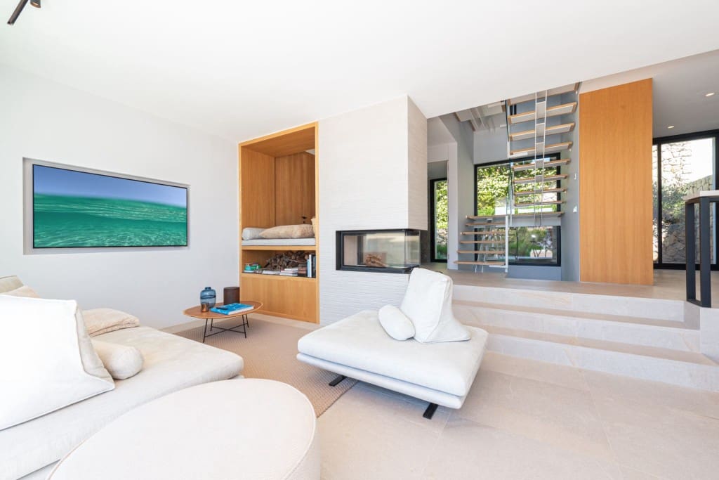 3 bedroom Villa for sale in Alcudia with pool - € 1,900,000 (Ref: 9016816)