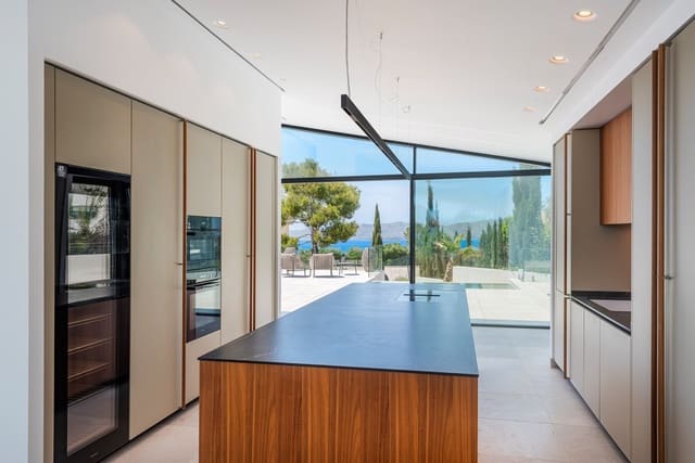 4 slaapkamer Villa te koop in Mal Pas-Bon Aire, Alcúdia met zwembad garage - € 3.950.000 (Ref: 9031673)