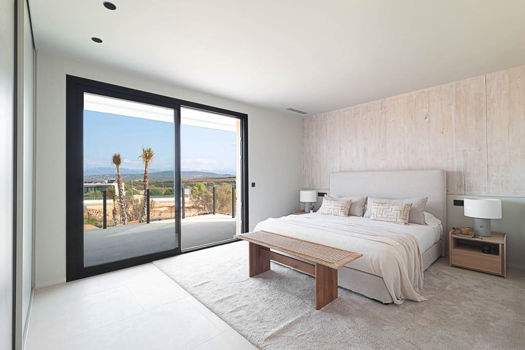 4 bedroom Villa for sale in Son Gual with pool garage - € 2,790,000 (Ref: 9036403)