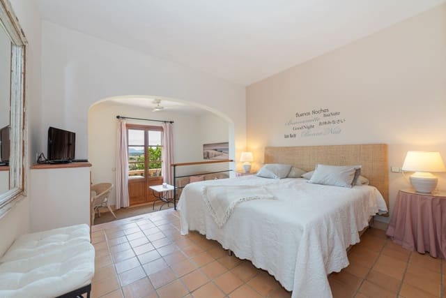 11 soveværelse Finca/Landehus til salg i Petra med swimmingpool - € 2.900.000 (Ref: 9042061)