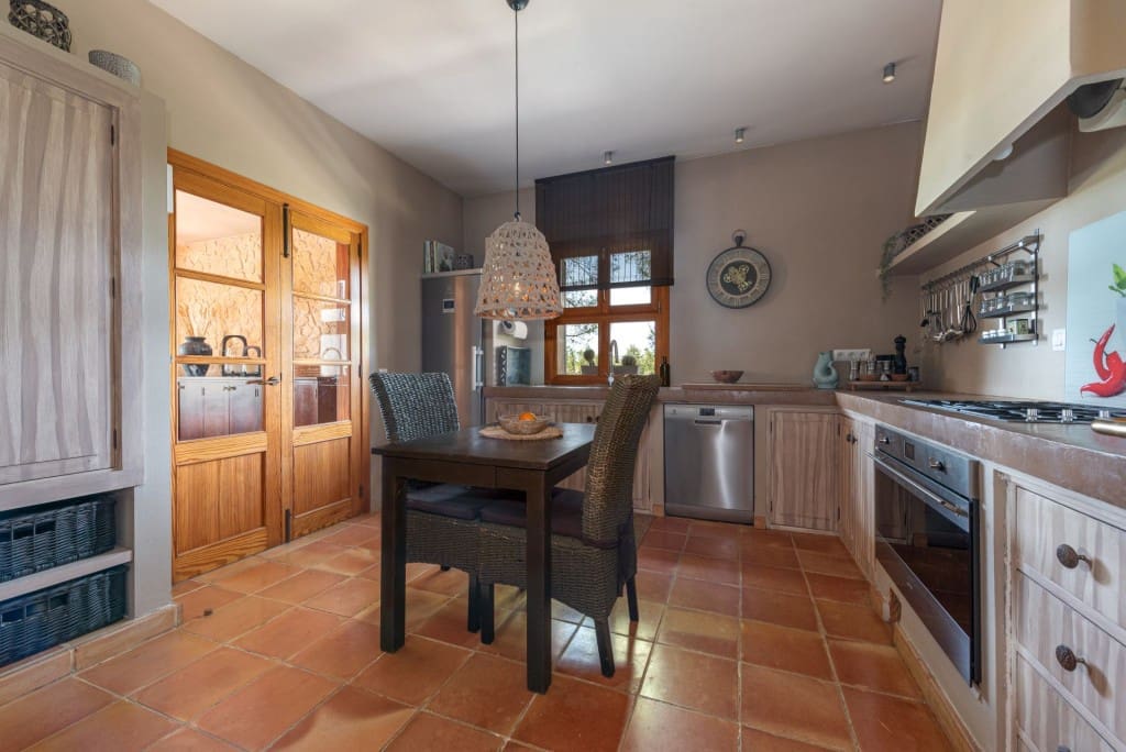 11 soverom Finca/Herregård til salgs i Petra med svømmebasseng - € 2 900 000 (Ref: 9042061)