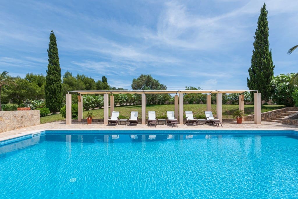 11 soverom Finca/Herregård til salgs i Petra med svømmebasseng - € 2 900 000 (Ref: 9042061)