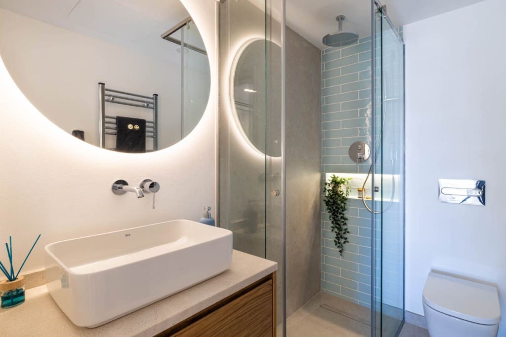 2 sypialnia Apartament na sprzedaż w Santa Ponsa z basenem garażem - 975 000 € (Ref: 9059050)