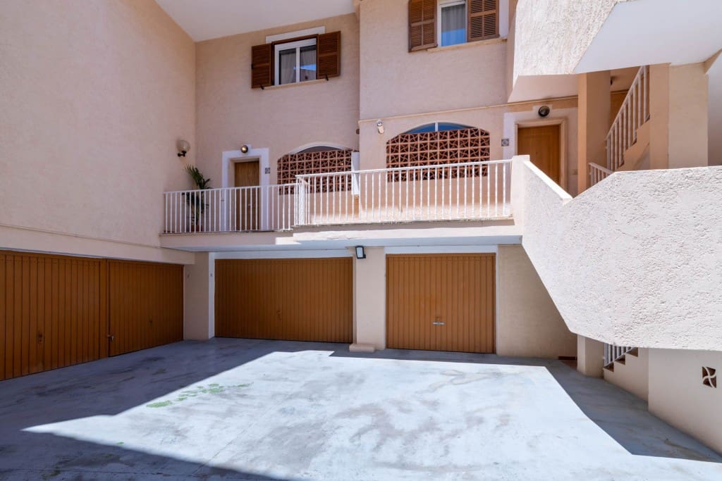 2 sypialnia Apartament na sprzedaż w Santa Ponsa z basenem garażem - 975 000 € (Ref: 9059050)