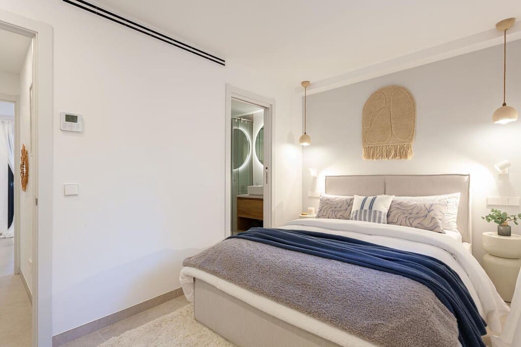 2 sypialnia Apartament na sprzedaż w Santa Ponsa z basenem garażem - 925 000 € (Ref: 9059050)