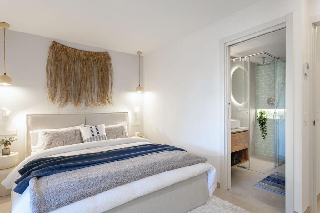 2 sypialnia Apartament na sprzedaż w Santa Ponsa z basenem garażem - 925 000 € (Ref: 9059050)