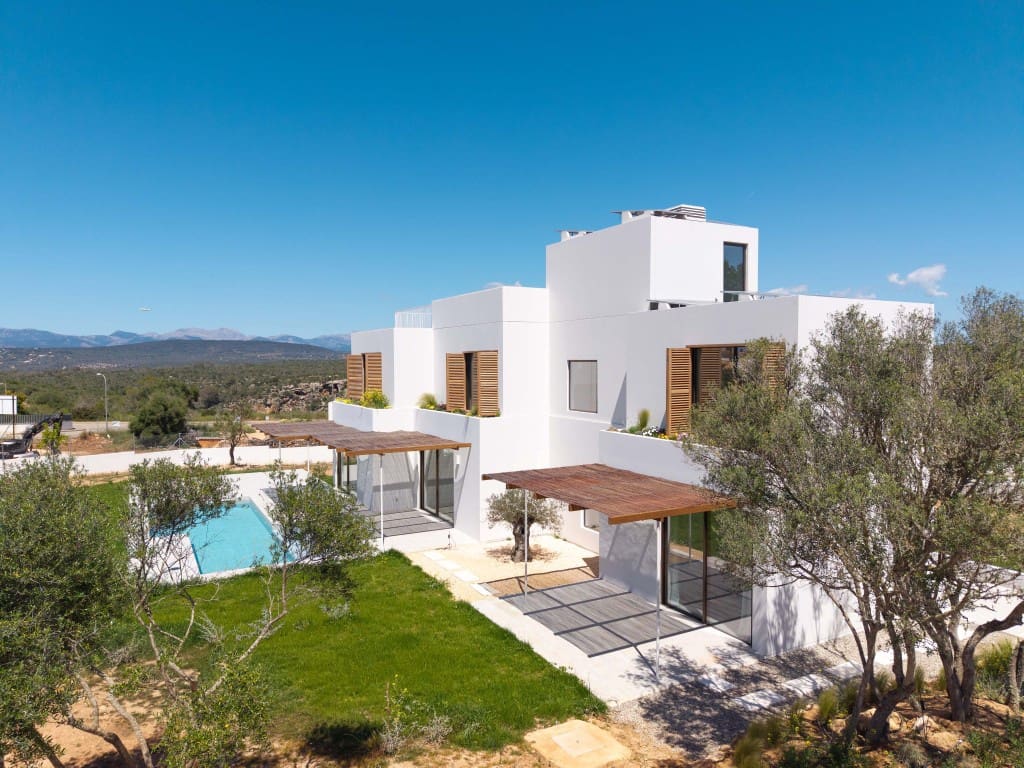 6 bedroom Villa for sale in Son Gual with pool - € 2,640,000 (Ref: 9073207)