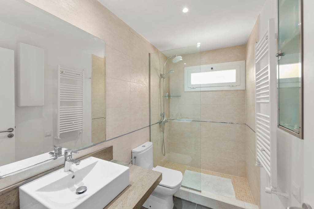 4 soveværelse Villa til salg i Costa de la Calma med swimmingpool garage - € 1.350.000 (Ref: 9098936)