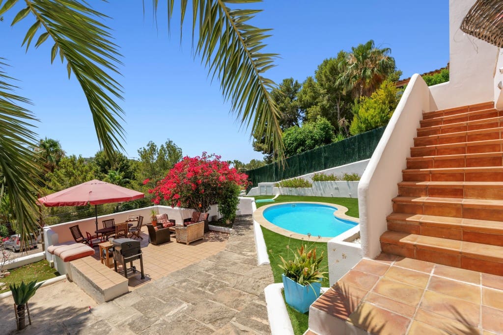 4 soveværelse Villa til salg i Costa de la Calma med swimmingpool garage - € 1.350.000 (Ref: 9098936)