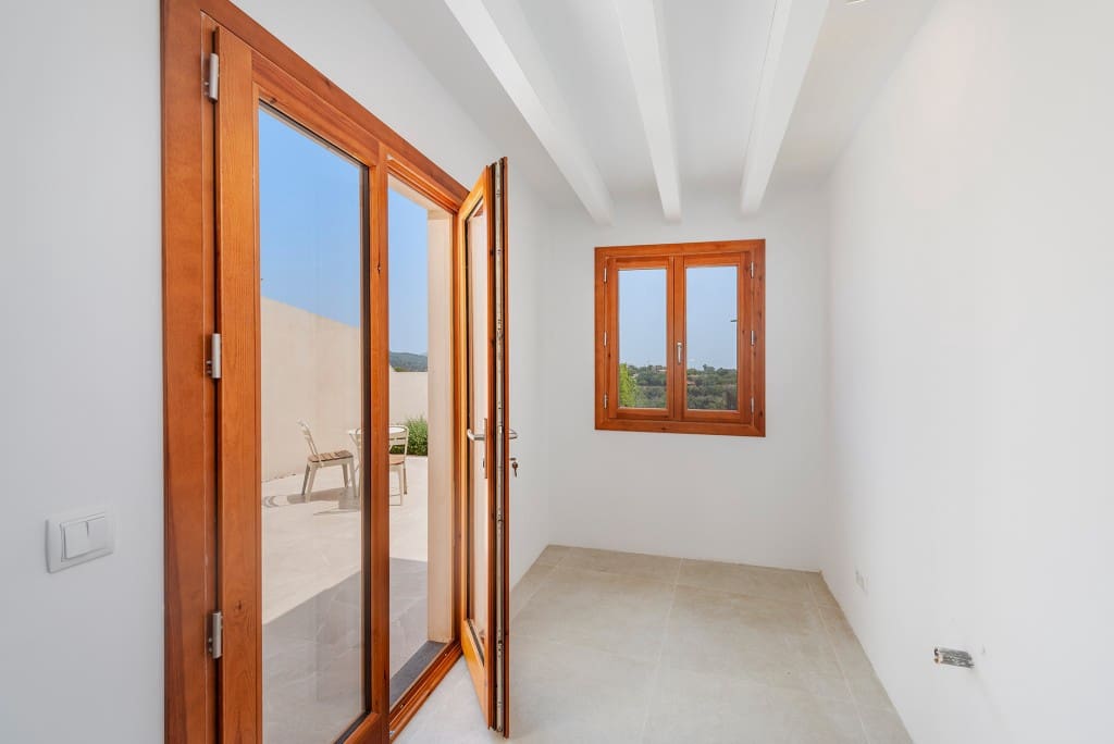 3 soverom Hus til salgs i Campanet med svømmebasseng - € 795 000 (Ref: 9098937)