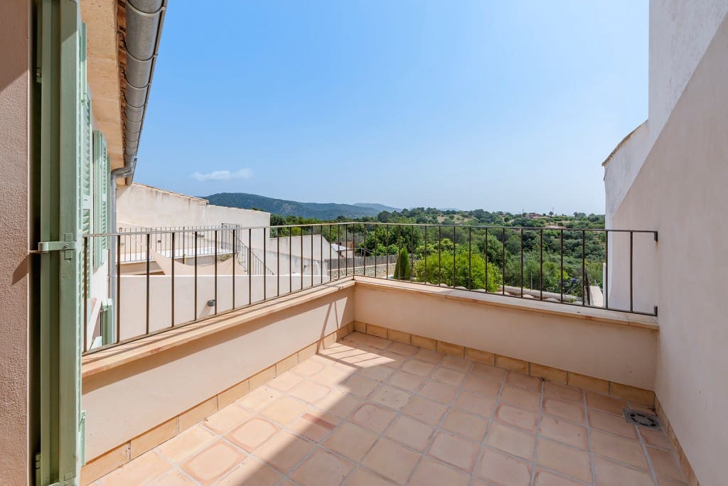 3 soverom Hus til salgs i Campanet med svømmebasseng - € 795 000 (Ref: 9098937)