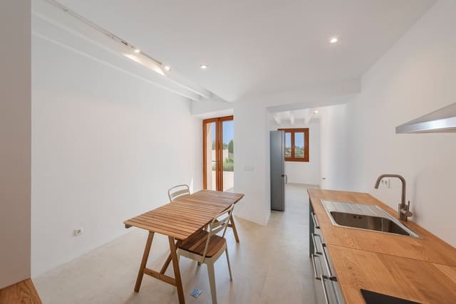 3 slaapkamer Huis te koop in Campanet met zwembad - € 795.000 (Ref: 9098937)