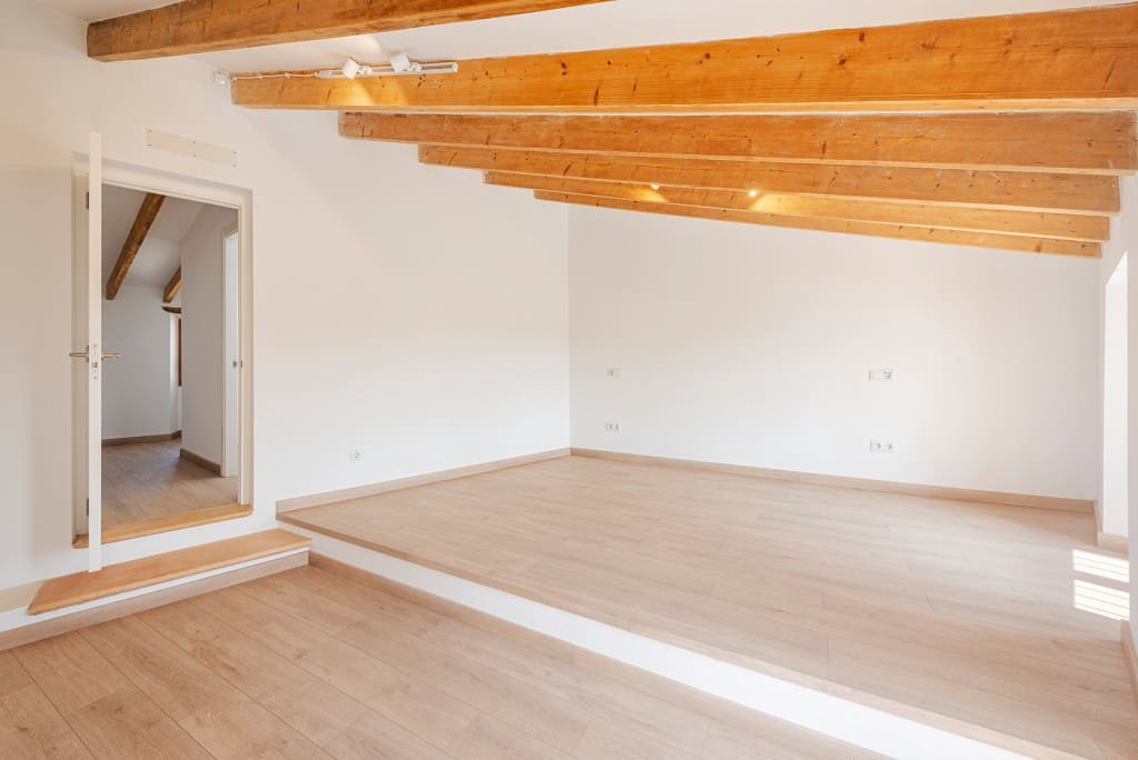 3 soverom Hus til salgs i Campanet med svømmebasseng - € 795 000 (Ref: 9098937)