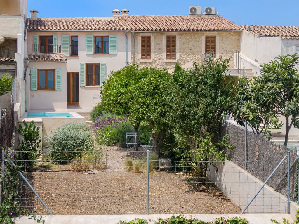 3 soverom Hus til salgs i Campanet med svømmebasseng - € 795 000 (Ref: 9098937)