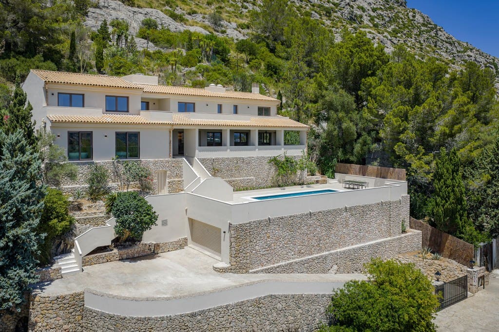 5 soveværelse Villa til salg i Llubi med swimmingpool garage - € 4.950.000 (Ref: 9102776)