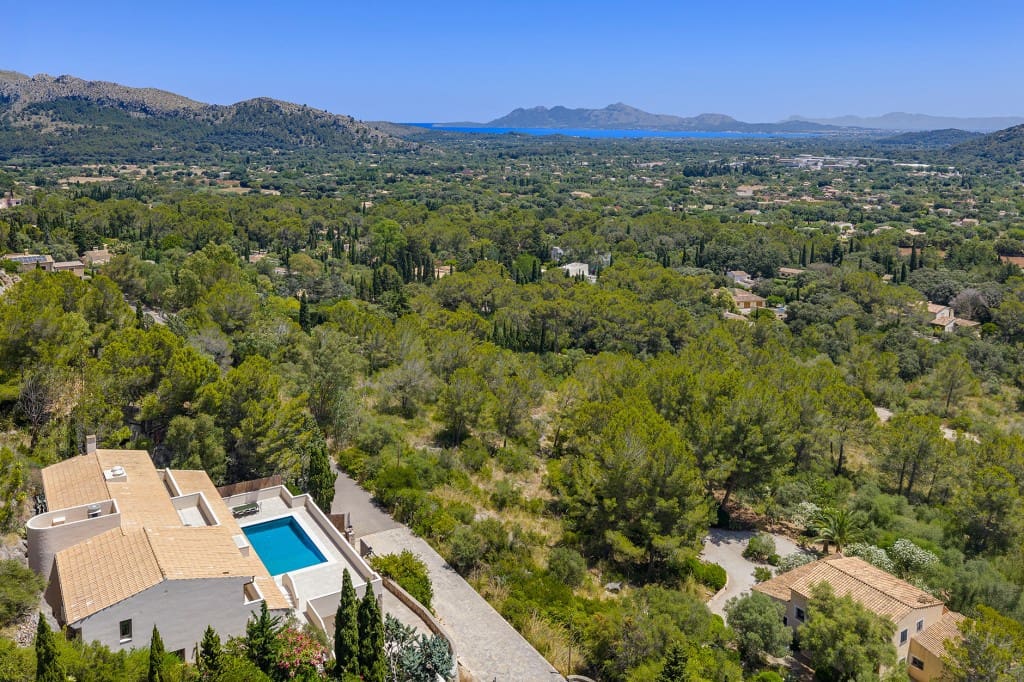 5 soveværelse Villa til salg i Llubi med swimmingpool garage - € 4.950.000 (Ref: 9102776)