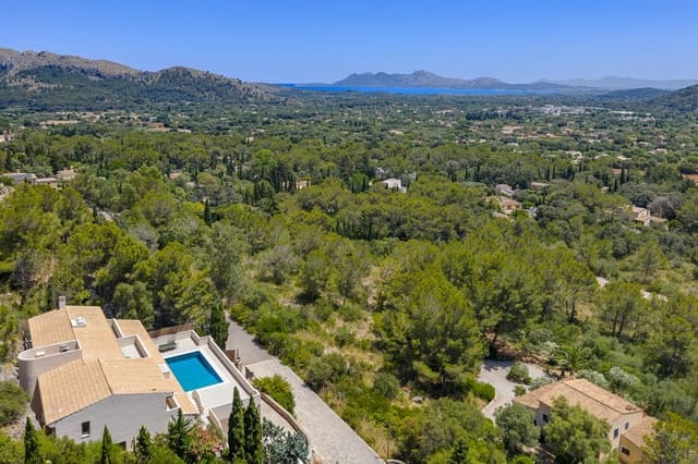 5 Zimmer Villa zu verkaufen in Llubí mit Pool Garage - 4.950.000 € (Ref: 9102776)