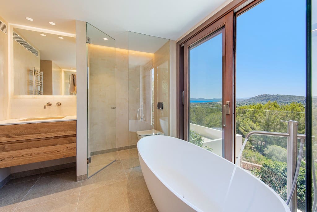 5 soveværelse Villa til salg i Llubi med swimmingpool garage - € 4.950.000 (Ref: 9102776)