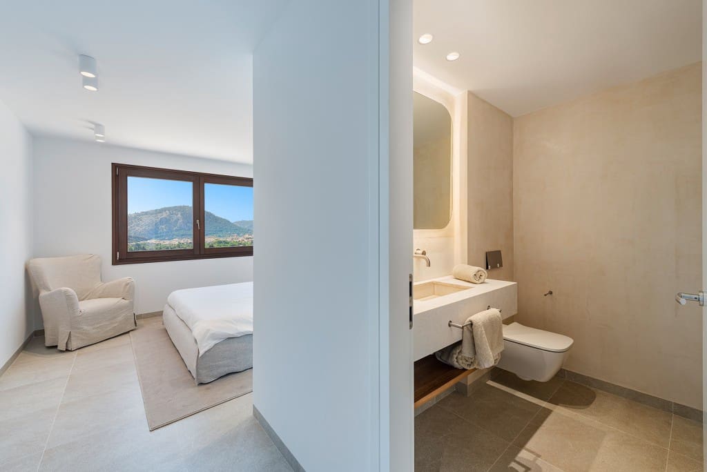 5 soveværelse Villa til salg i Llubi med swimmingpool garage - € 4.950.000 (Ref: 9102776)