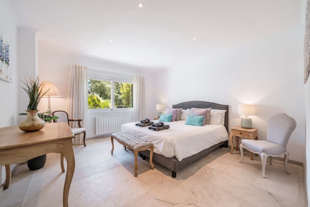 5 soveværelse Villa til salg i Llubi med swimmingpool garage - € 2.925.000 (Ref: 9106368)