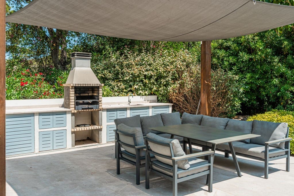 5 soveværelse Villa til salg i Llubi med swimmingpool garage - € 2.925.000 (Ref: 9106368)