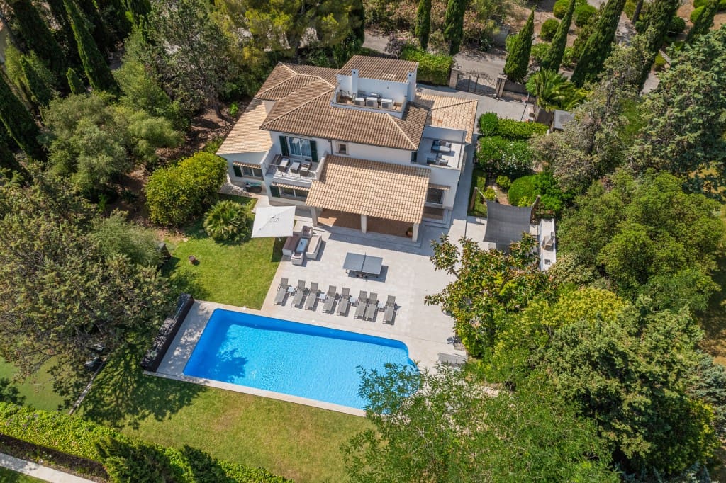 5 soveværelse Villa til salg i Llubi med swimmingpool garage - € 2.925.000 (Ref: 9106368)