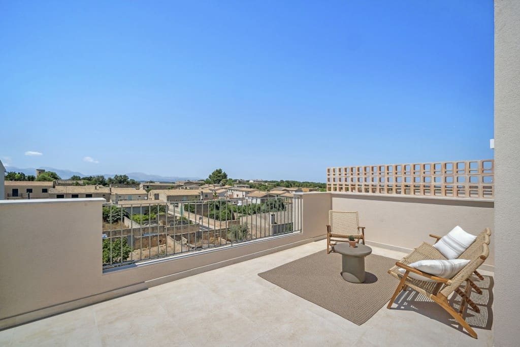 3 bedroom Townhouse for sale in Ariany with pool - € 950,000 (Ref: 9108518)