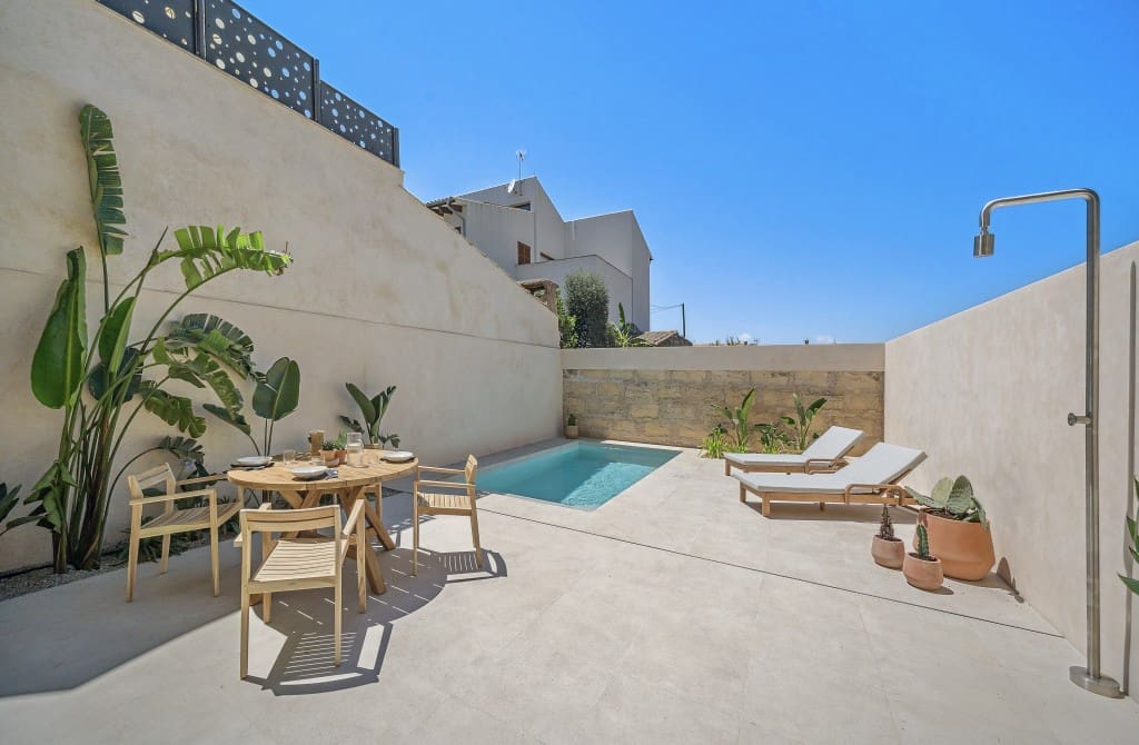 3 soveværelse Byhus til salg i Ariany med swimmingpool - € 950.000 (Ref: 9108519)