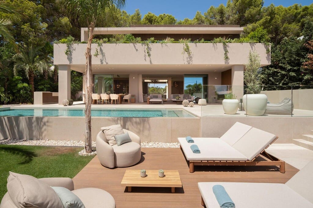4 soveværelse Villa til salg i Santa Ponsa med swimmingpool garage - € 5.500.000 (Ref: 9115936)