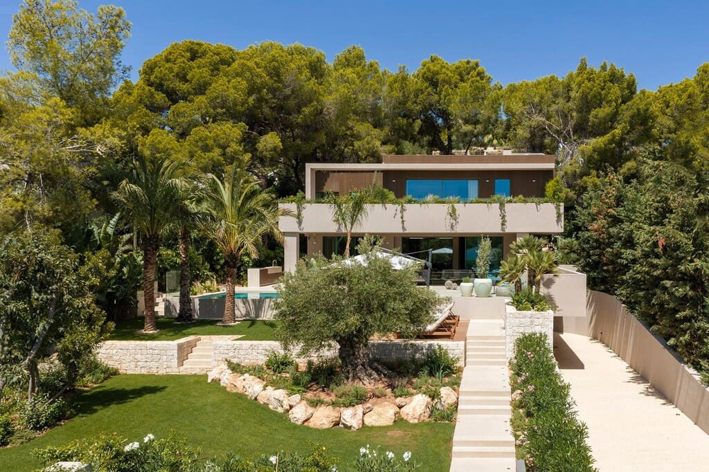 4 soveværelse Villa til salg i Santa Ponsa med swimmingpool garage - € 5.500.000 (Ref: 9115936)