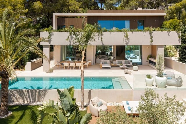 4 bedroom Villa for sale in Santa Ponsa, Calvià with pool garage - € 5,500,000 (Ref: 9115936)