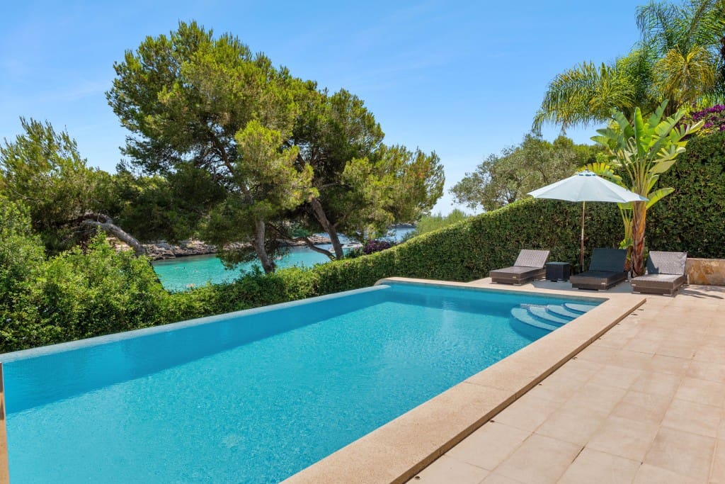 5 soveværelse Villa til salg i Cala d'Or med swimmingpool garage - € 3.950.000 (Ref: 9118584)