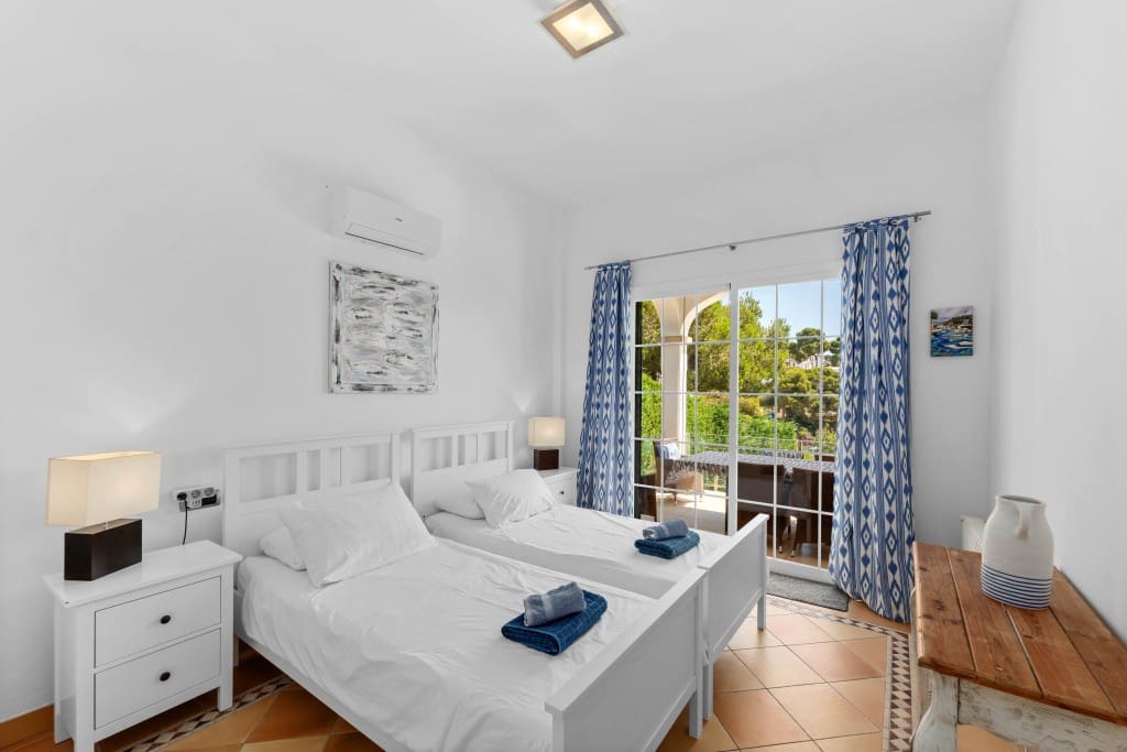 5 soveværelse Villa til salg i Cala d'Or med swimmingpool garage - € 3.950.000 (Ref: 9118584)