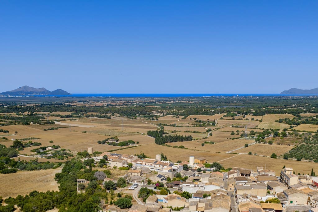 4 soveværelse Byhus til salg i Muro med swimmingpool garage - € 1.650.000 (Ref: 9128058)