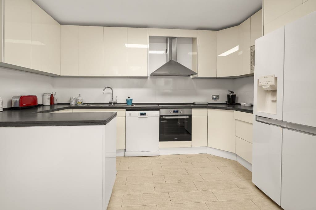 3 sypialnia Dom blizniak na sprzedaż w Portals Nous z basenem garażem - 820 000 € (Ref: 9132197)