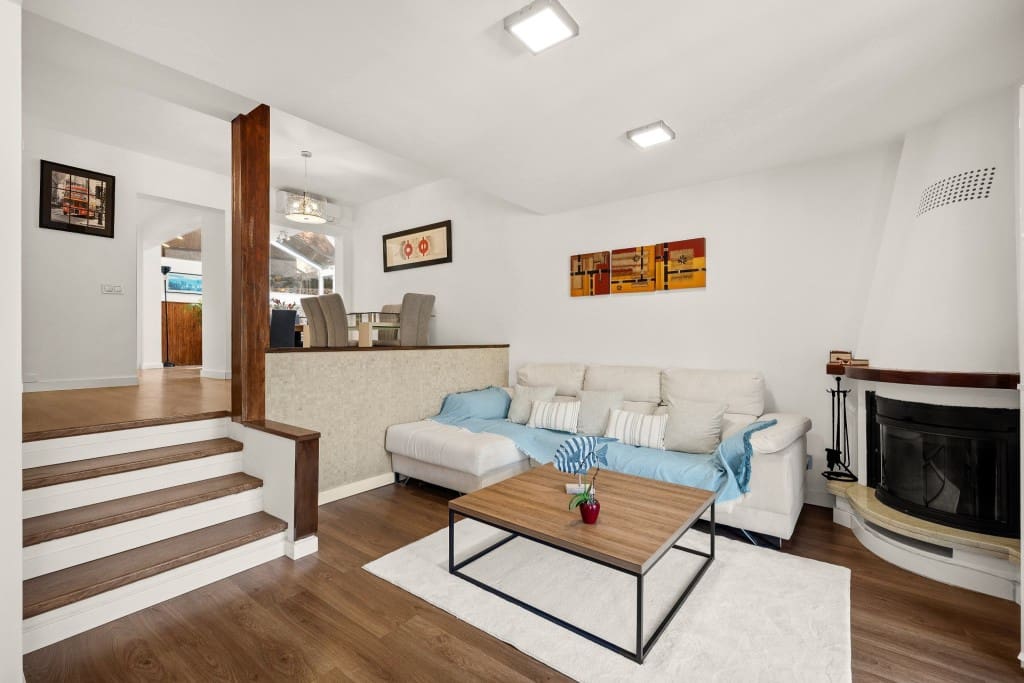 3 sypialnia Dom blizniak na sprzedaż w Portals Nous z basenem garażem - 820 000 € (Ref: 9132197)