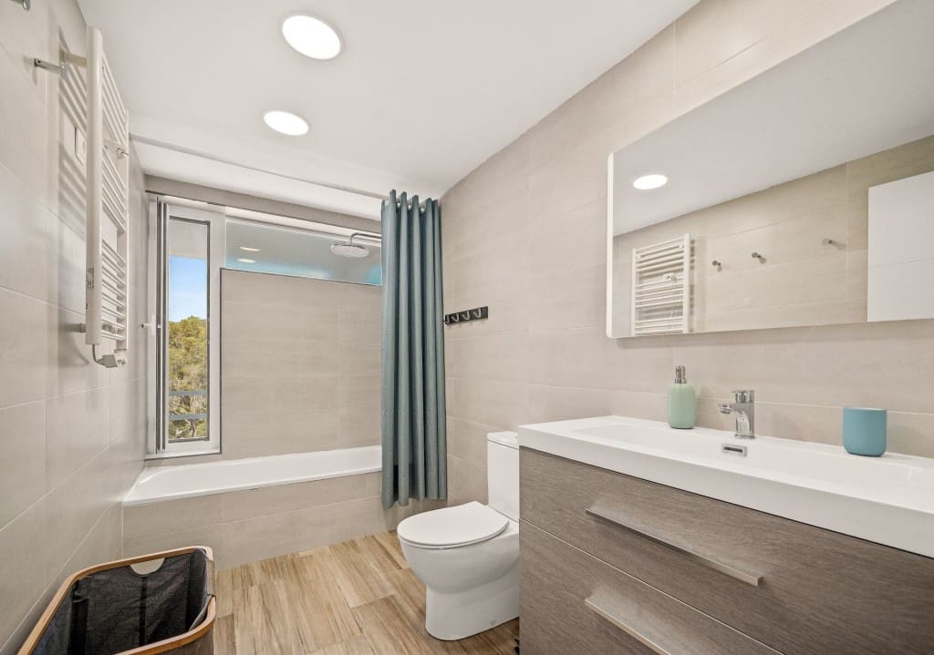 3 sypialnia Dom blizniak na sprzedaż w Portals Nous z basenem garażem - 820 000 € (Ref: 9132197)