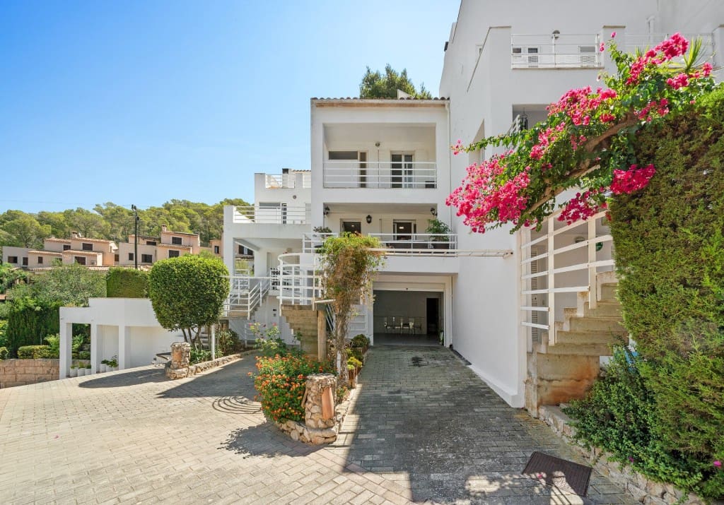 3 sypialnia Dom blizniak na sprzedaż w Portals Nous z basenem garażem - 820 000 € (Ref: 9132197)