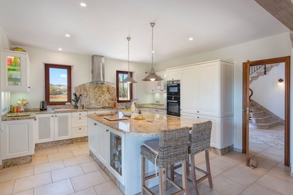 4 soveværelse Finca/Landehus til salg i L'Horta / S'Horta med swimmingpool garage - € 3.200.000 (Ref: 9134217)